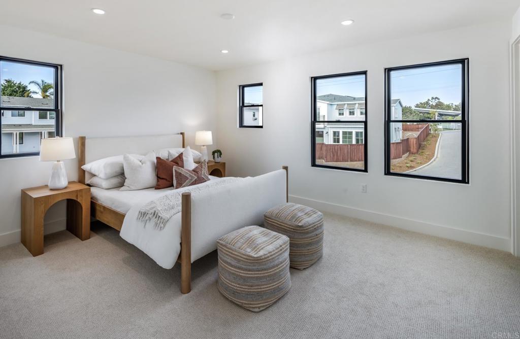 824 Conestoga Court Encinitas, CA 92024 - Photo 25 of 38 Bedroom