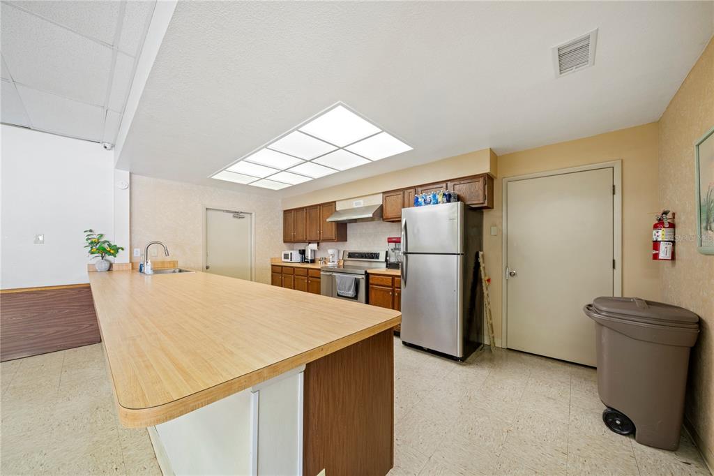 7360 Ulmerton Road, Unit 15D Largo, FL 33771 - Photo 51 of 75