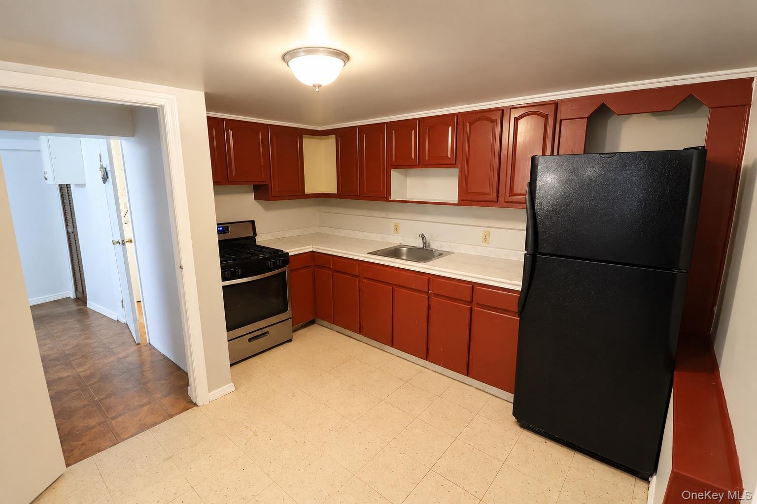 72 Mohawk Road Yonkers, NY 10710 - Photo 35 of 50 Gallery Image 35