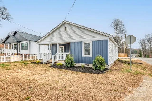 $299,900 | 636 Central Drive Northwest, Concord, NC 28027