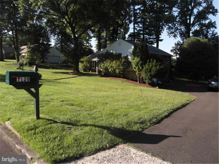 1120 Frederick Road Jenkintown, PA 19046 - Photo 2 of 23