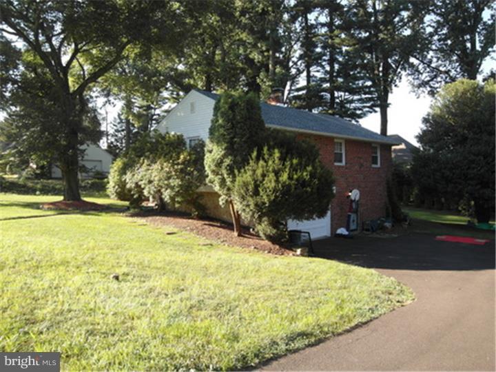 1120 Frederick Road Jenkintown, PA 19046 - Photo 3 of 23