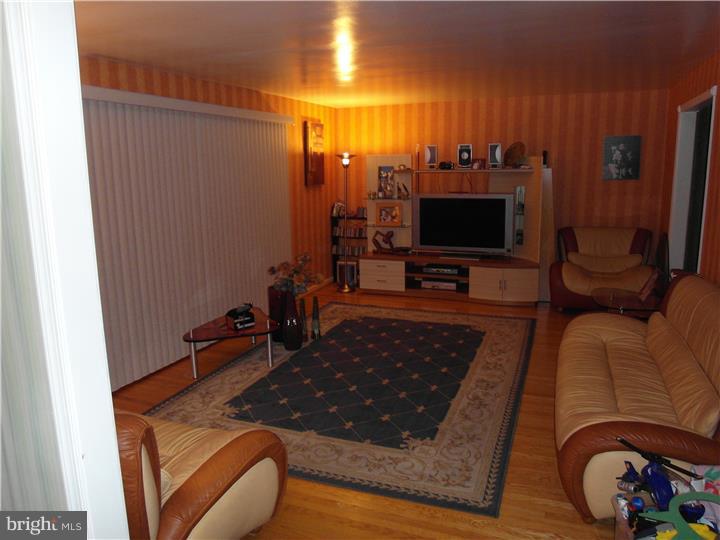 1120 Frederick Road Jenkintown, PA 19046 - Photo 6 of 23