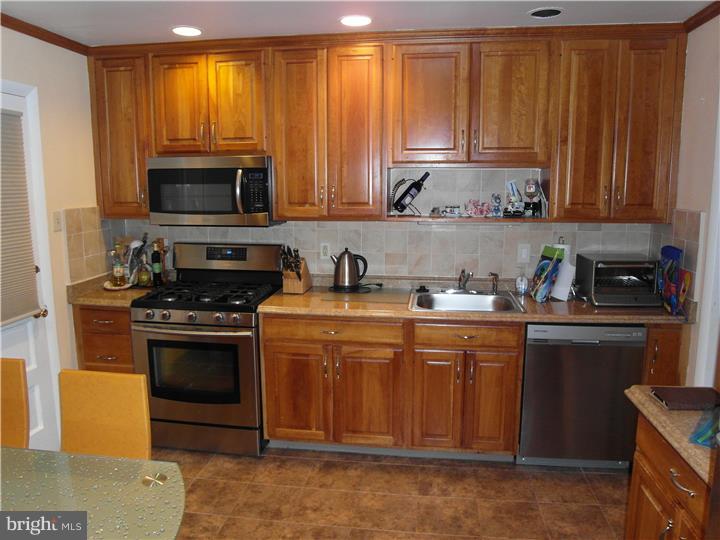 1120 Frederick Road Jenkintown, PA 19046 - Photo 10 of 23
