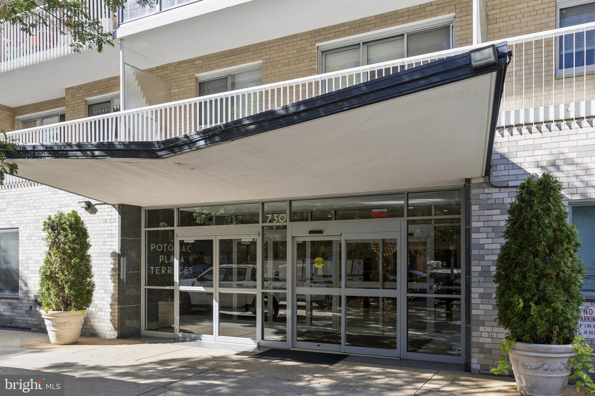 730 24th Street Northwest, Unit 321 Washington, DC 20037 - Photo 16 of 20 a view of a balcony