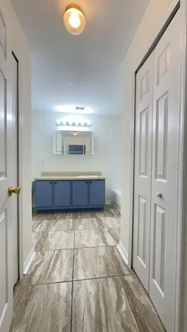 a view of a livingroom with furniture