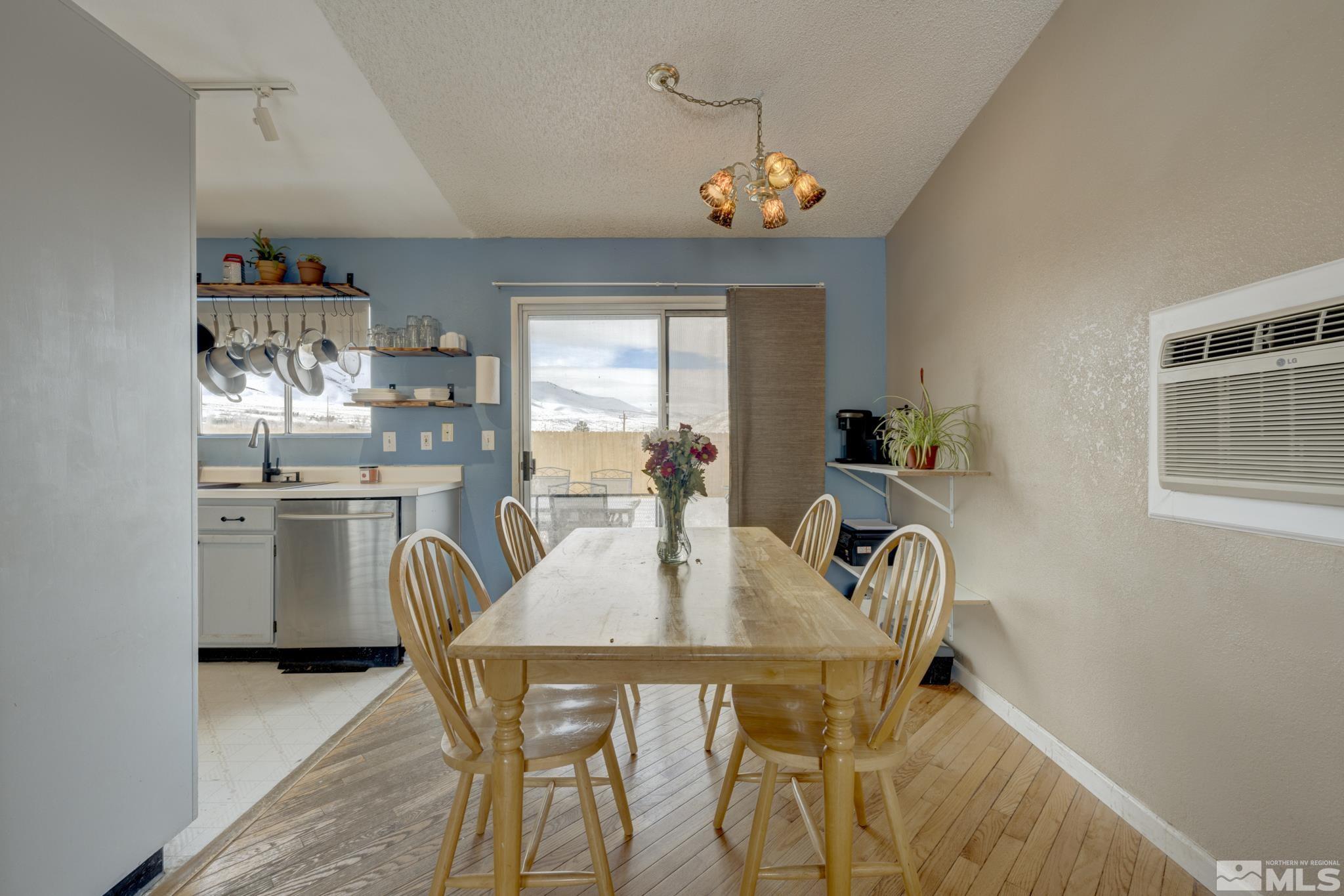 8435 Corrigan Way Reno, NV 89506 - Photo 5 of 27 Photo 5
