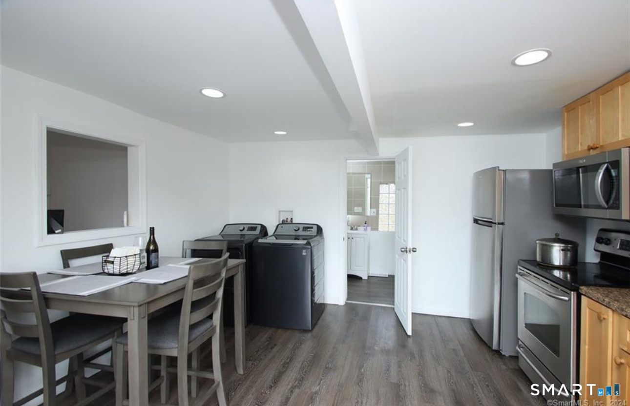 10 Ells Street Ansonia, CT 06401 - Photo 3 of 21