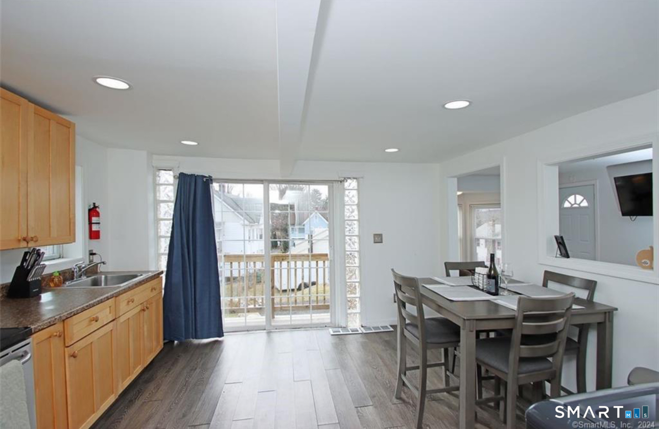 10 Ells Street Ansonia, CT 06401 - Photo 4 of 21