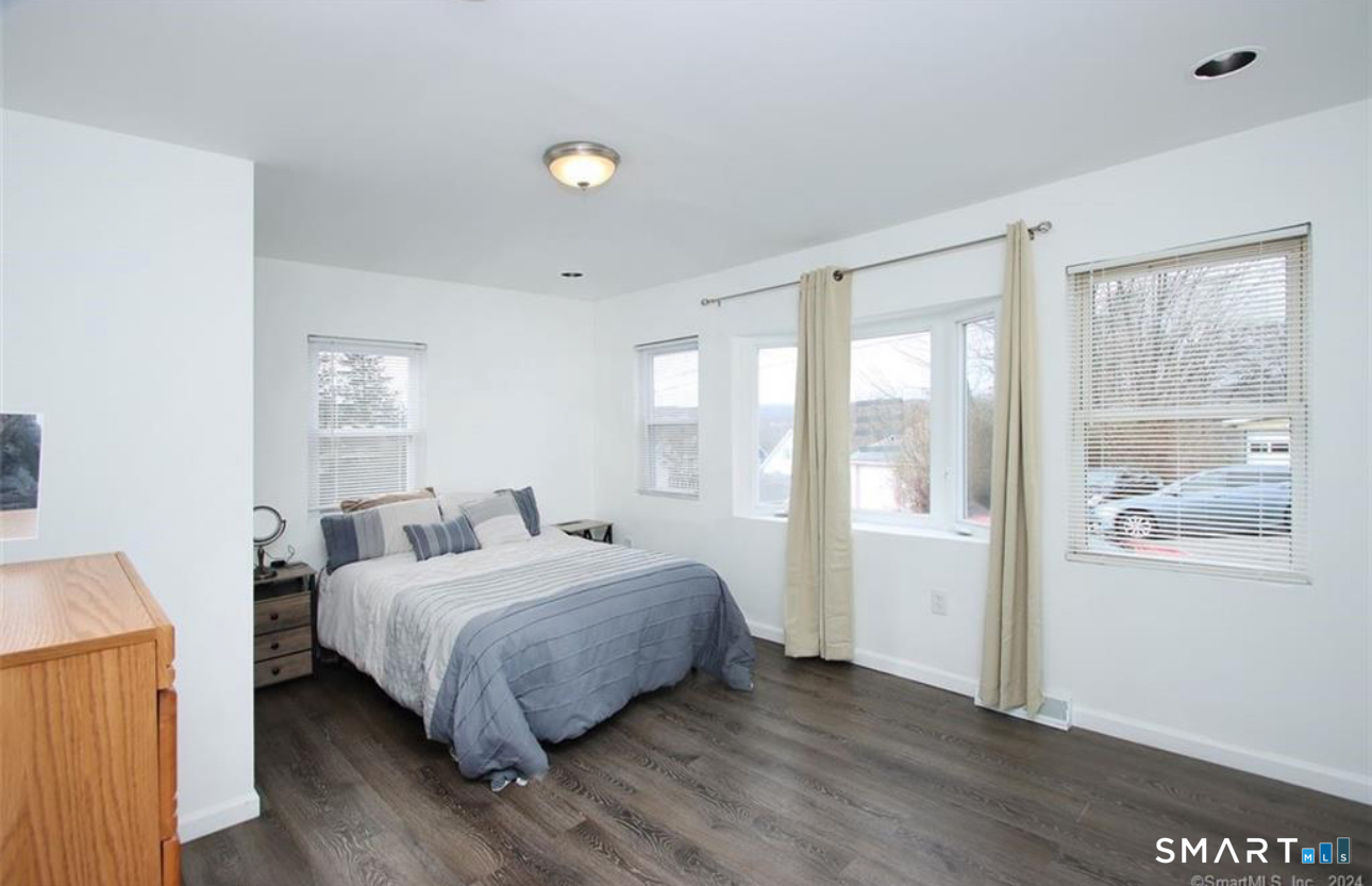 10 Ells Street Ansonia, CT 06401 - Photo 7 of 21 First floor bedroom 1