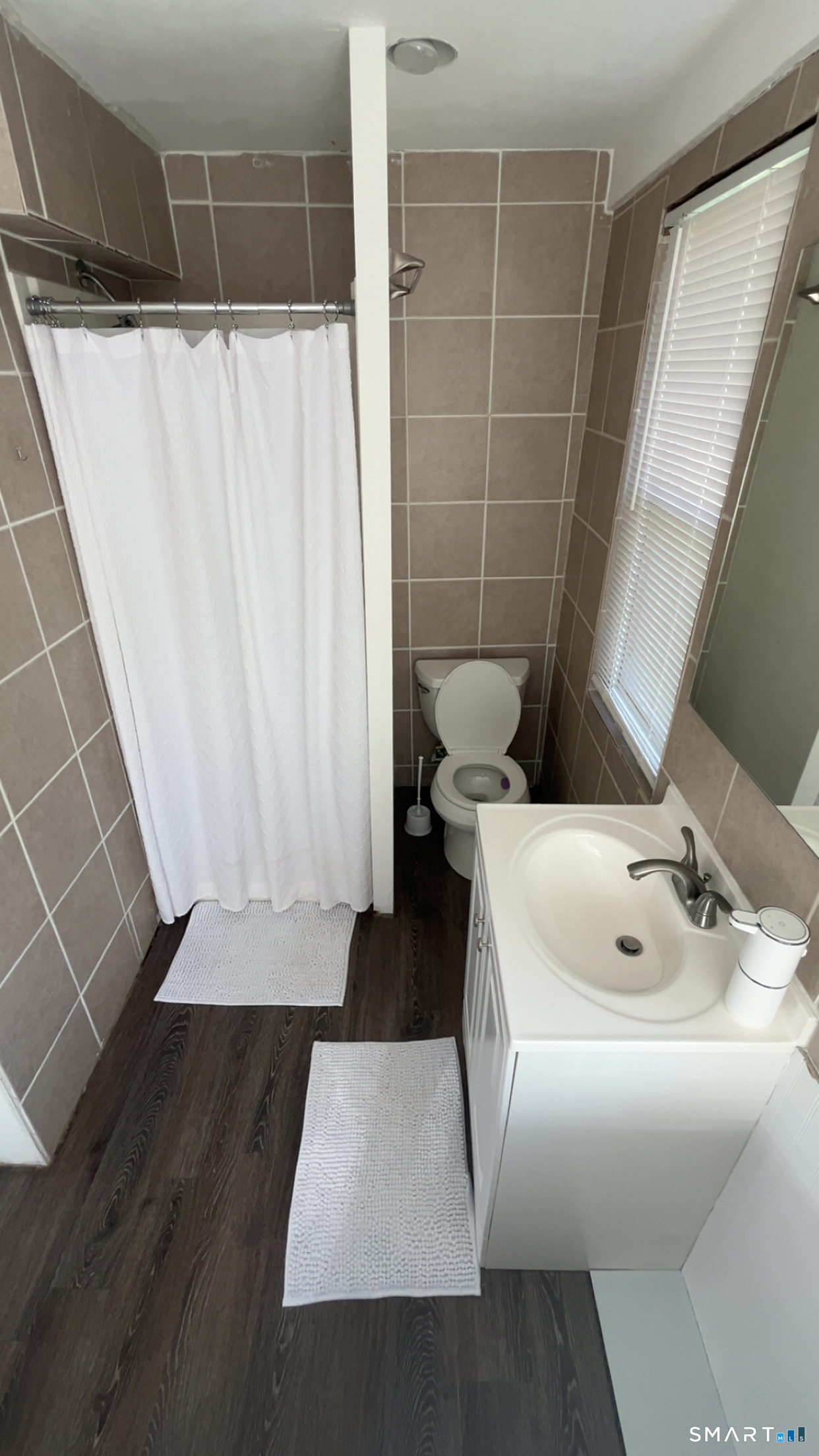 10 Ells Street Ansonia, CT 06401 - Photo 10 of 21 First floor bathroom