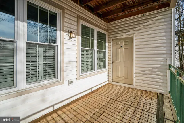 $2,200 | 15610 Everglade Lane, Unit E202, Bowie, MD 20716