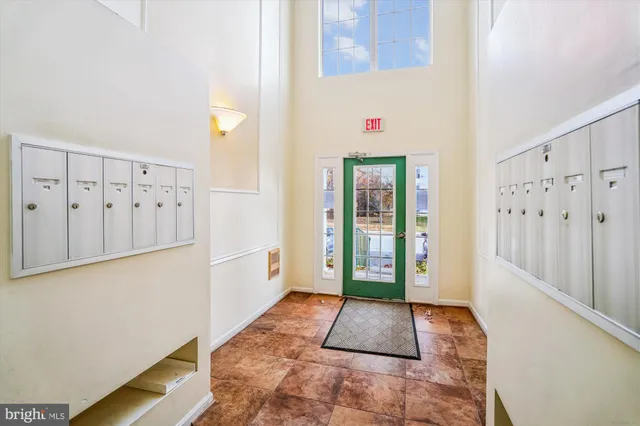 $2,200 | 15610 Everglade Lane, Unit E202, Bowie, MD 20716