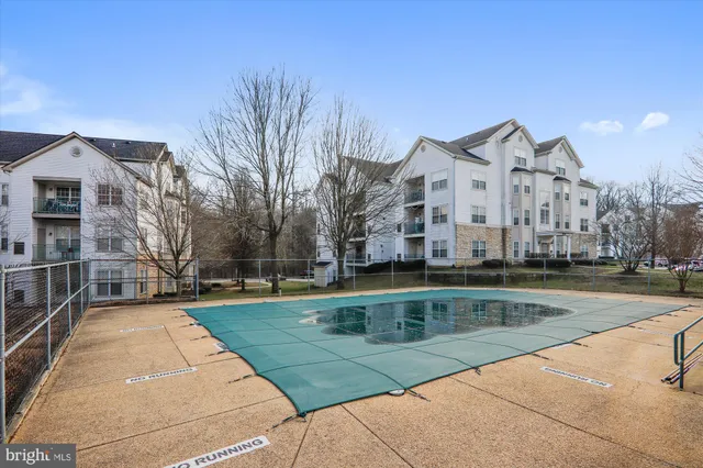 $2,200 | 15610 Everglade Lane, Unit E202, Bowie, MD 20716