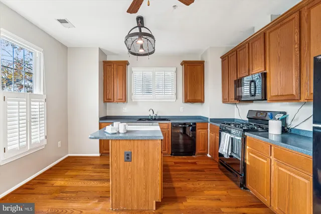 $2,200 | 15610 Everglade Lane, Unit E202, Bowie, MD 20716