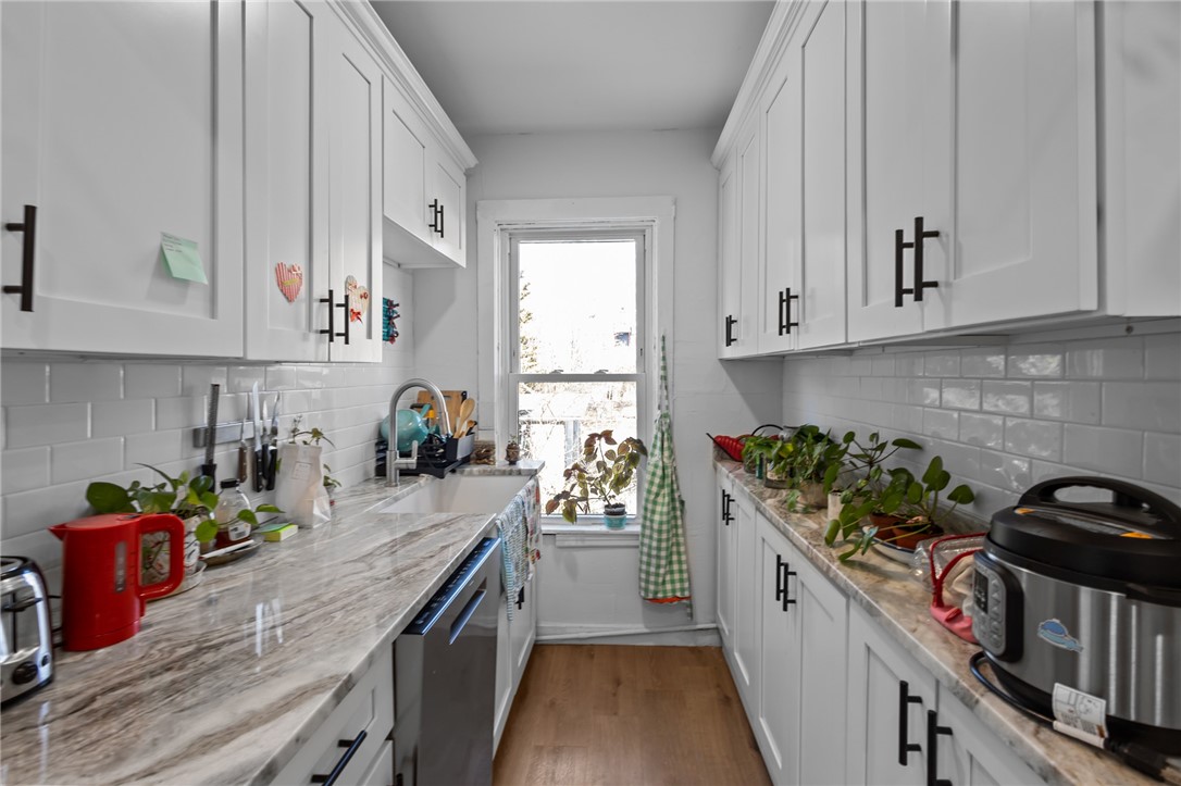 76 Locust Street Providence, RI 02906 - Photo 18 of 34 2nd Floor