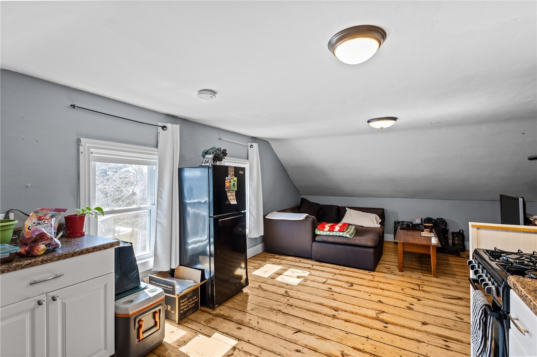 76 Locust Street Providence, RI 02906 - Photo 23 of 34 3rd Floor