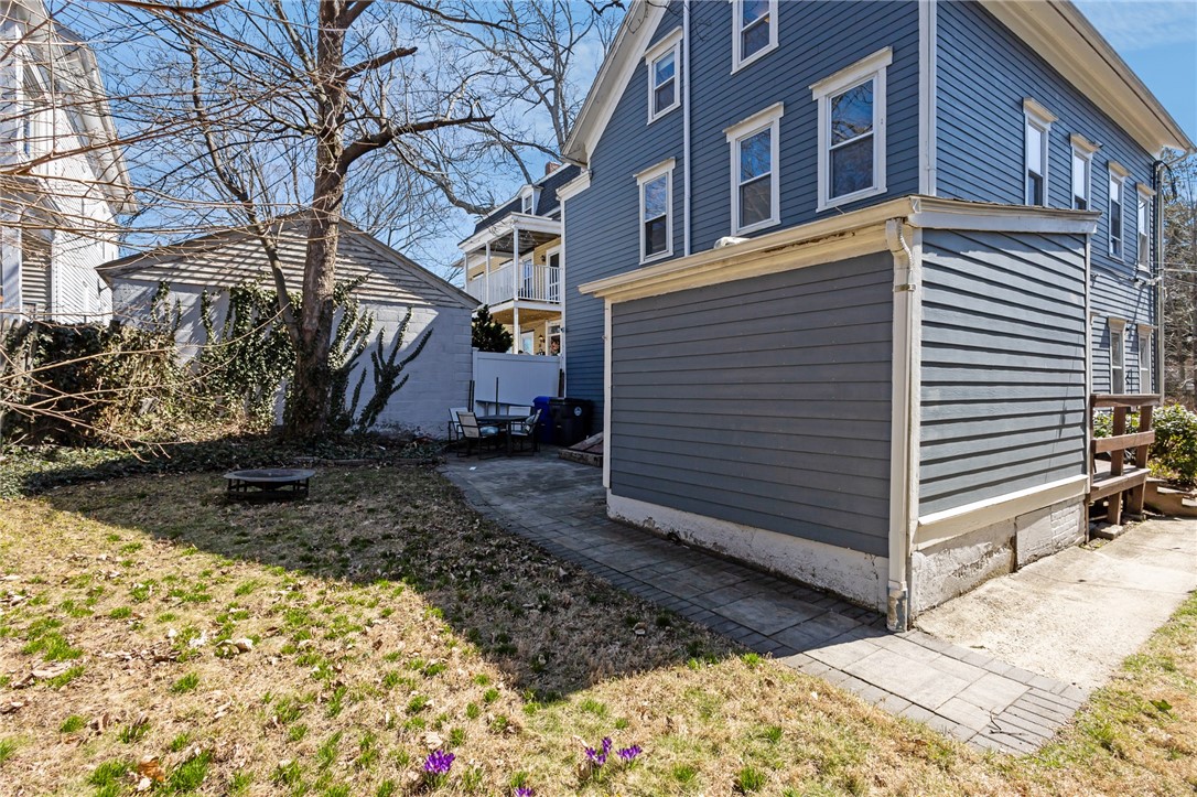 76 Locust Street Providence, RI 02906 - Photo 33 of 34