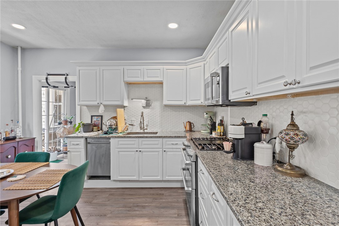 76 Locust Street Providence, RI 02906 - Photo 4 of 34 1st Floor