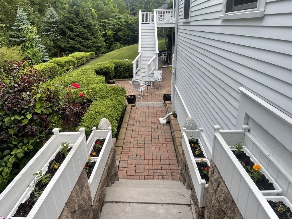 148 Hillcrest Road Marshfield, MA 02050 - Photo 37 of 42 a picture of city view