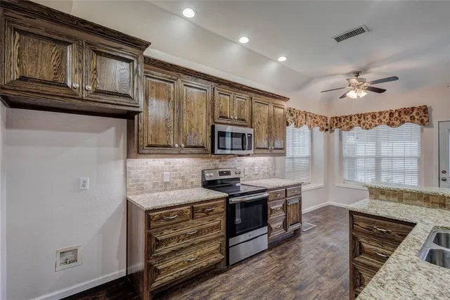 $369,000 | 1036 Cottonbelt Drive, Saginaw, TX 76131