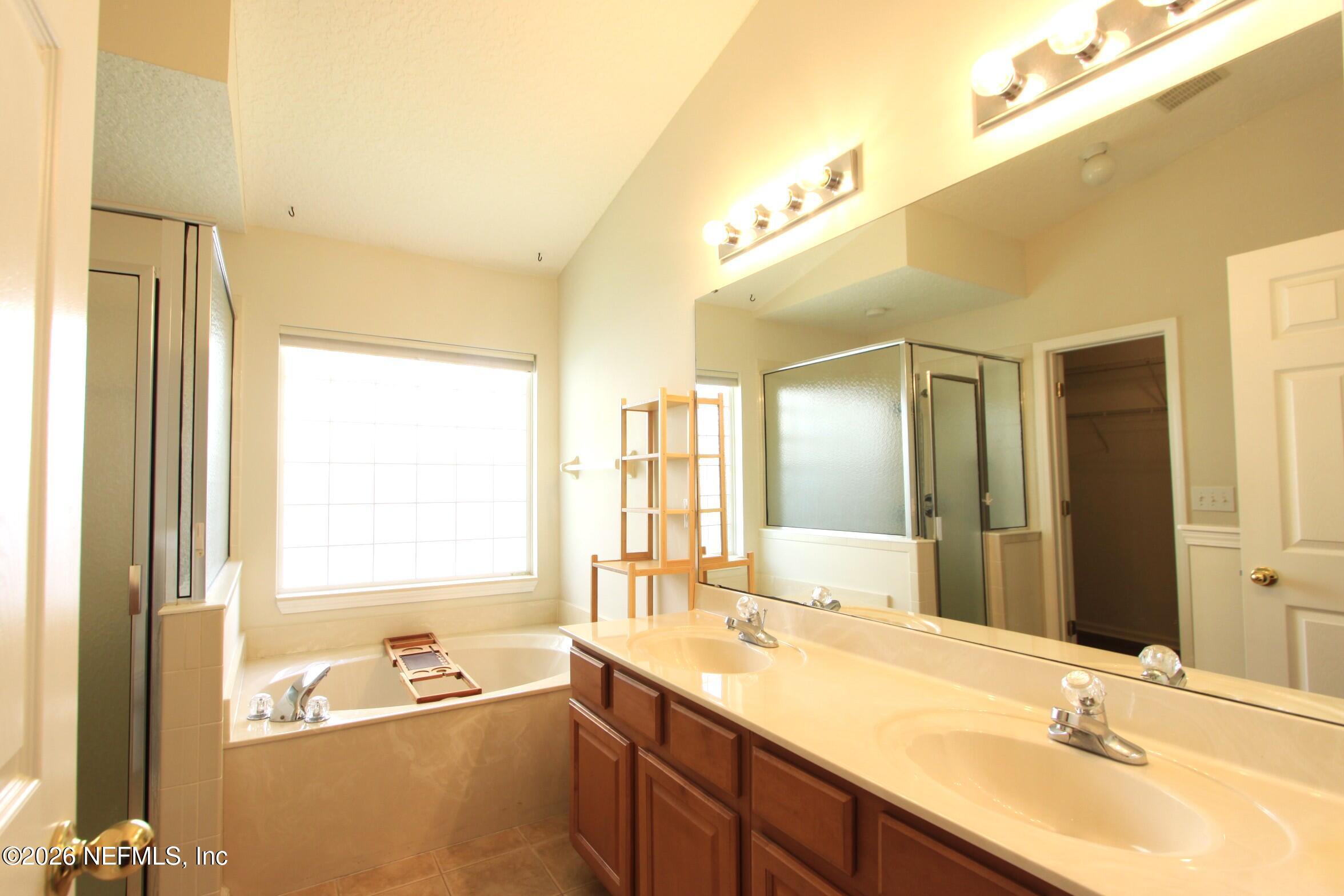 509 Candyroot Court St. Johns, FL 32259 - Photo 19 of 31 Master Bathroom2