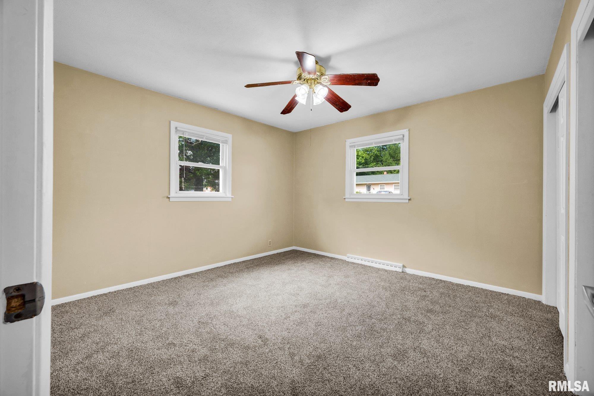 108 North 3rd Street Roanoke, IL 61561 - Photo 20 of 48