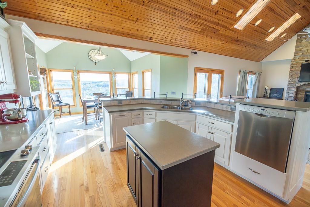31620 A Northeast 2400 Road Greeley, KS 66033 - Photo 14 of 90
