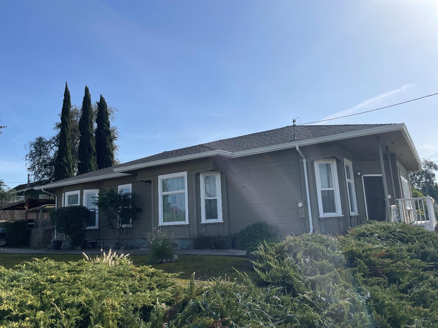 1471 Hillcrest Road Hollister, CA 95023 - Photo 4 of 4