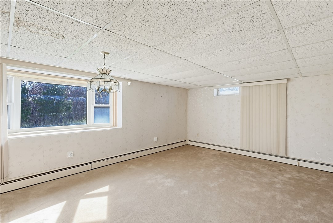 10 Brayton Road Tiverton, RI 02878 - Photo 25 of 33 Gallery Image 25