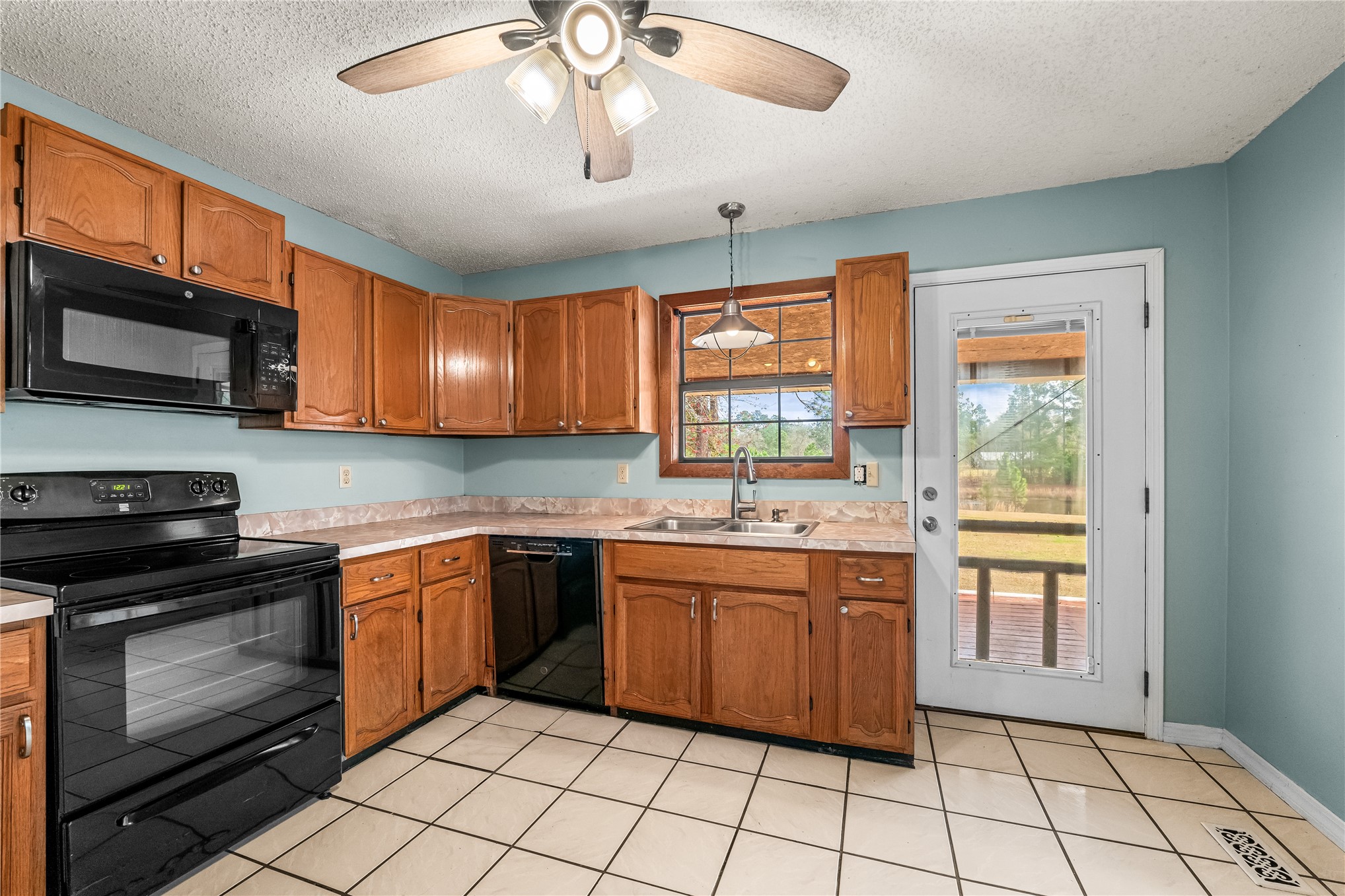 28208 Bow Tie Alley Hilliard, FL 32046 - Photo 33 of 39