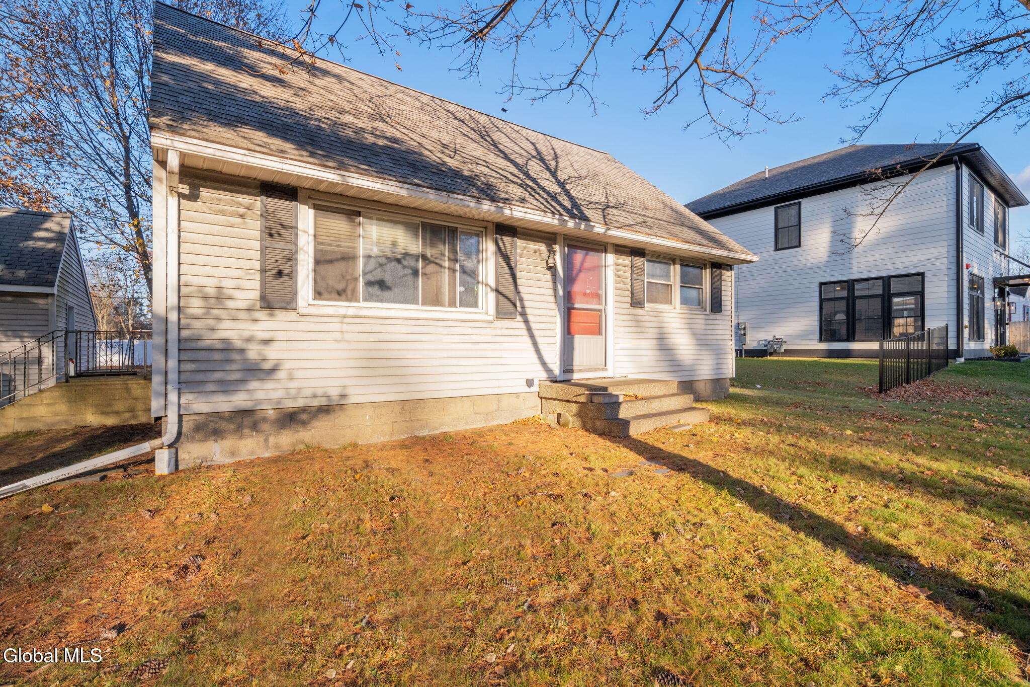 829 Troy-Schenectady Road Colonie, NY 12110 - Photo 3 of 44 3