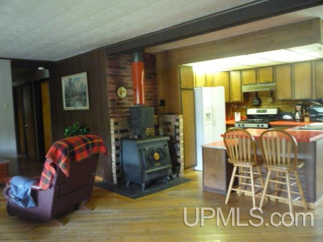 24210 Oneco Road Calumet, MI 49913 - Photo 3 of 33