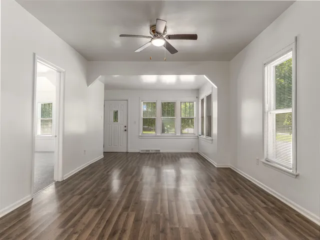 $199,900 | 1025 Woodruff Road, Joliet, IL 60432