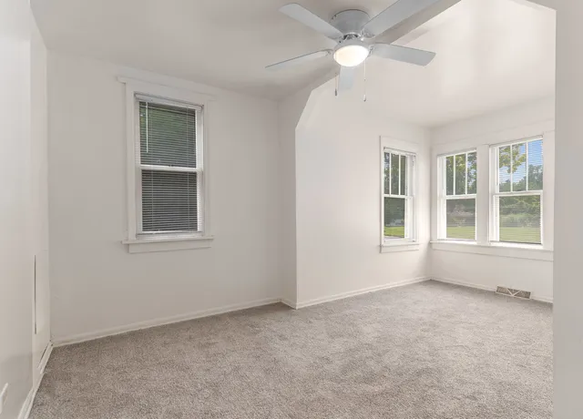 $199,900 | 1025 Woodruff Road, Joliet, IL 60432