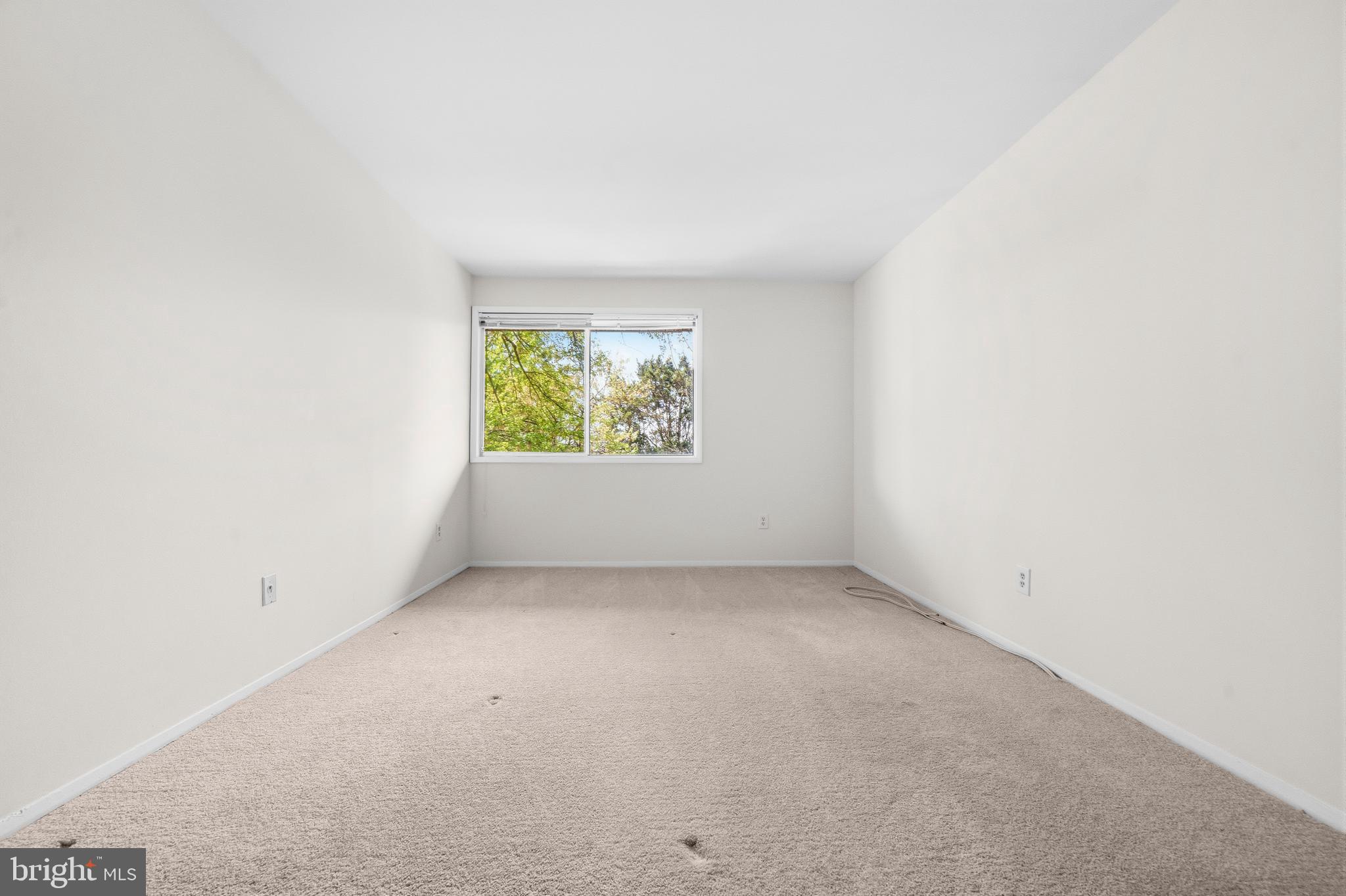 124 Haycock Road, Unit C2 Falls Church, VA 22046 - Photo 17 of 31 Gallery Image 17
