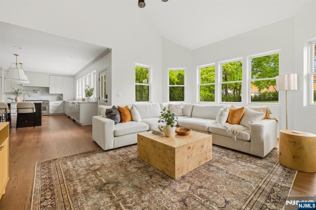 120 Hope Street Ridgewood, NJ 07450 - Photo 13 of 36