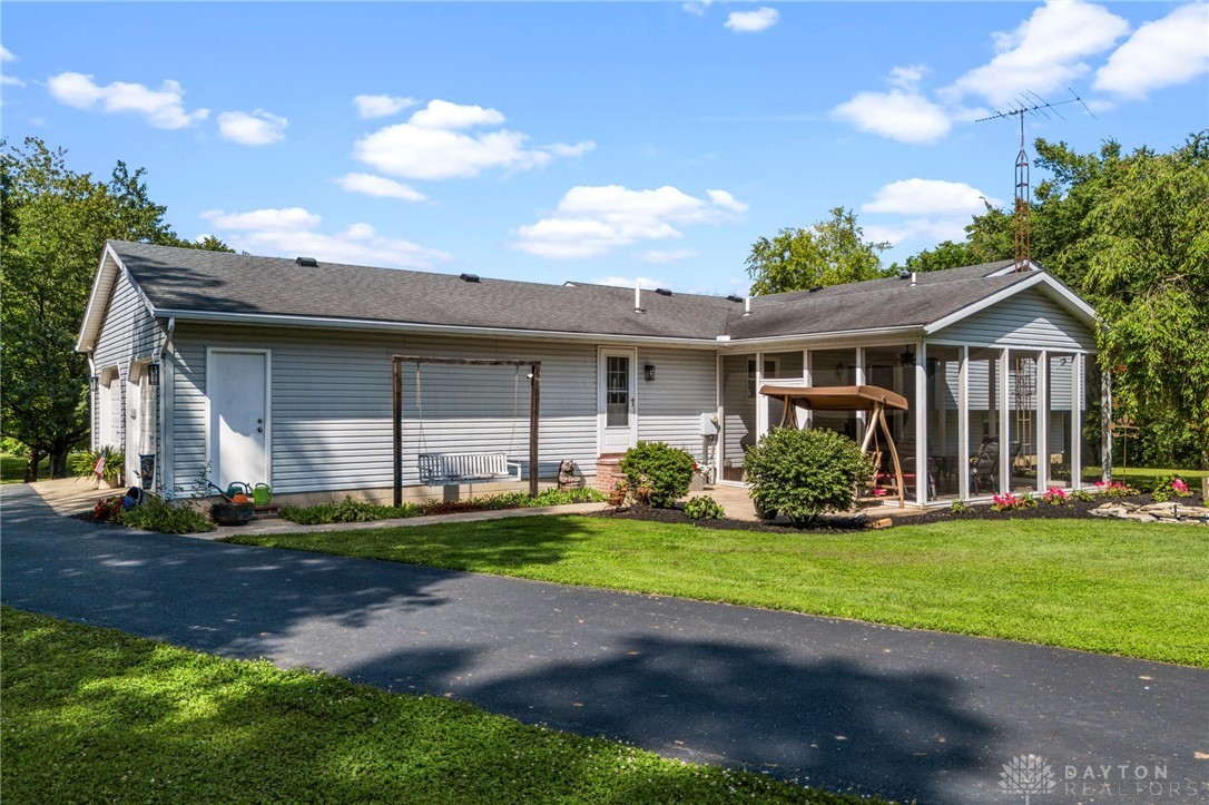561 Steele Road New Vienna, OH 45159 - Photo 5 of 50 Gallery Image 5