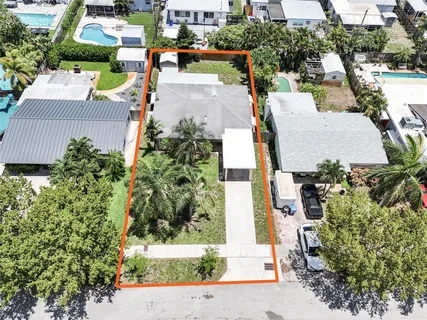 $439,999 | 131 Northeast 55th Street, Oakland Park, FL 33334