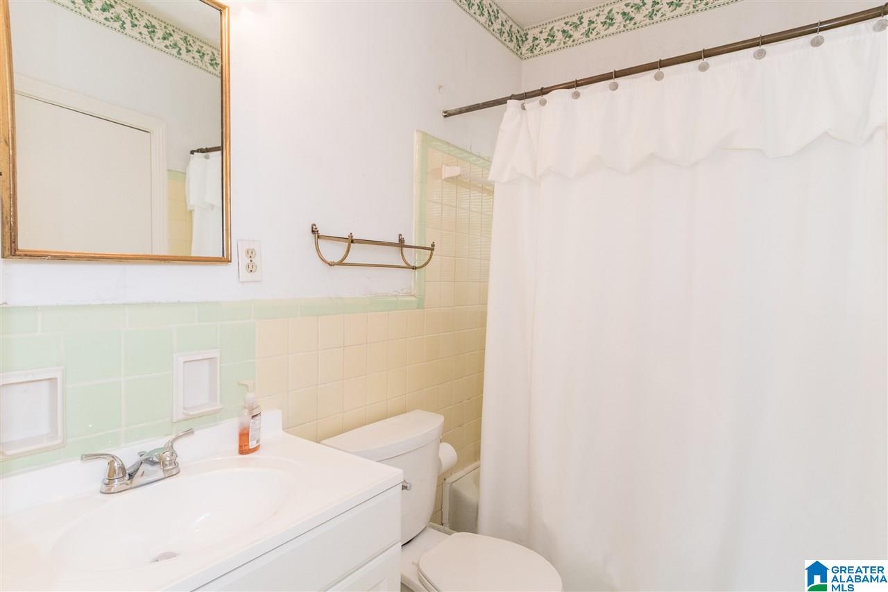 2425 Shades Crest Road Birmingham, AL 35216 - Photo 19 of 25
