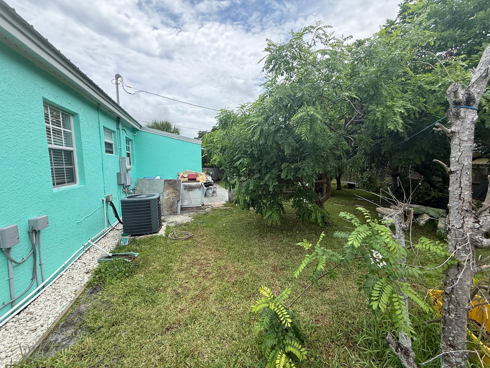 320 West 29th Street Riviera Beach, FL 33404 - Photo 26 of 28 9
