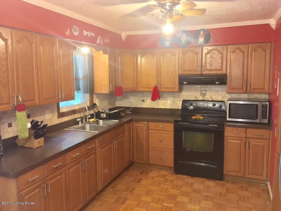 5621 Axbridge Road Louisville, KY 40216 - Photo 20 of 36 AXBRIDGE (60)
