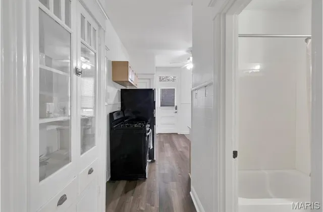 $1,150 | 1909 Allen Avenue, St. Louis, MO 63104