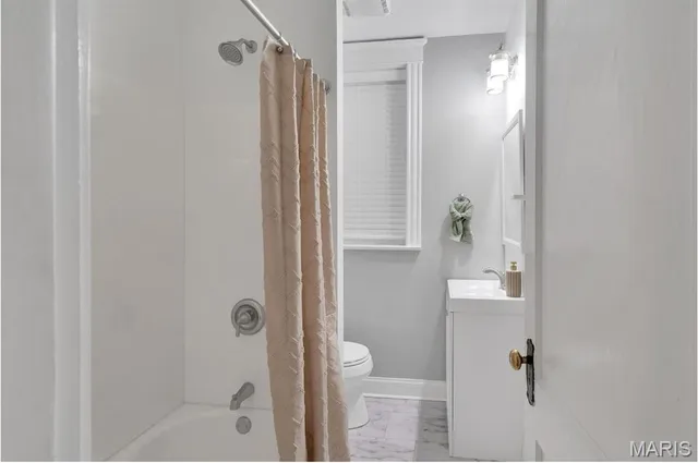 $1,150 | 1909 Allen Avenue, St. Louis, MO 63104