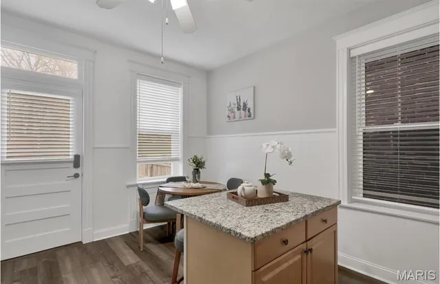 $1,150 | 1909 Allen Avenue, St. Louis, MO 63104