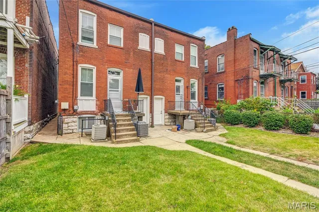 $1,150 | 1909 Allen Avenue, St. Louis, MO 63104