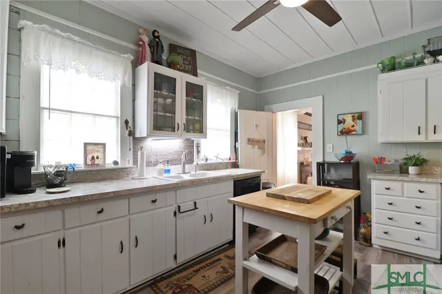 $315,000 | 701 North Oak Street, Springfield, GA 31329