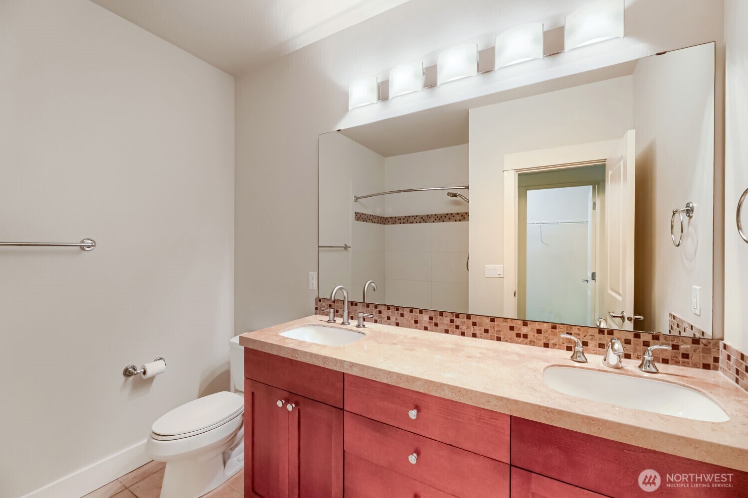 8535 Avondale Road Northeast, Unit A204 Redmond, WA 98052 - Photo 24 of 34