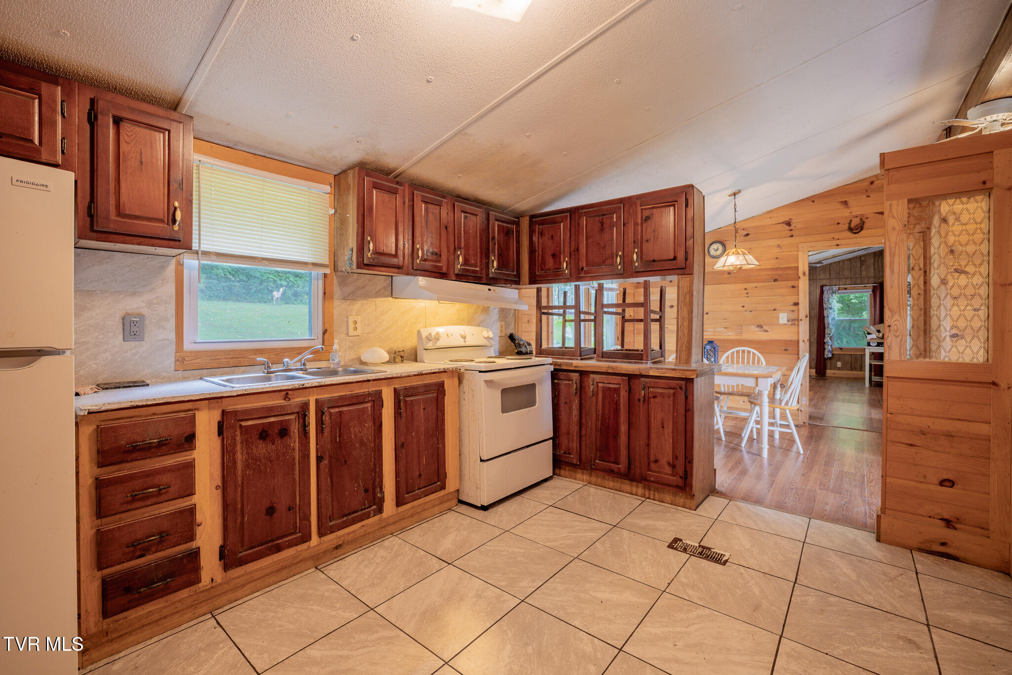 141 Hoyle Fender Road Jonesborough, TN 37659 - Photo 44 of 57 1R9A1402-HDR