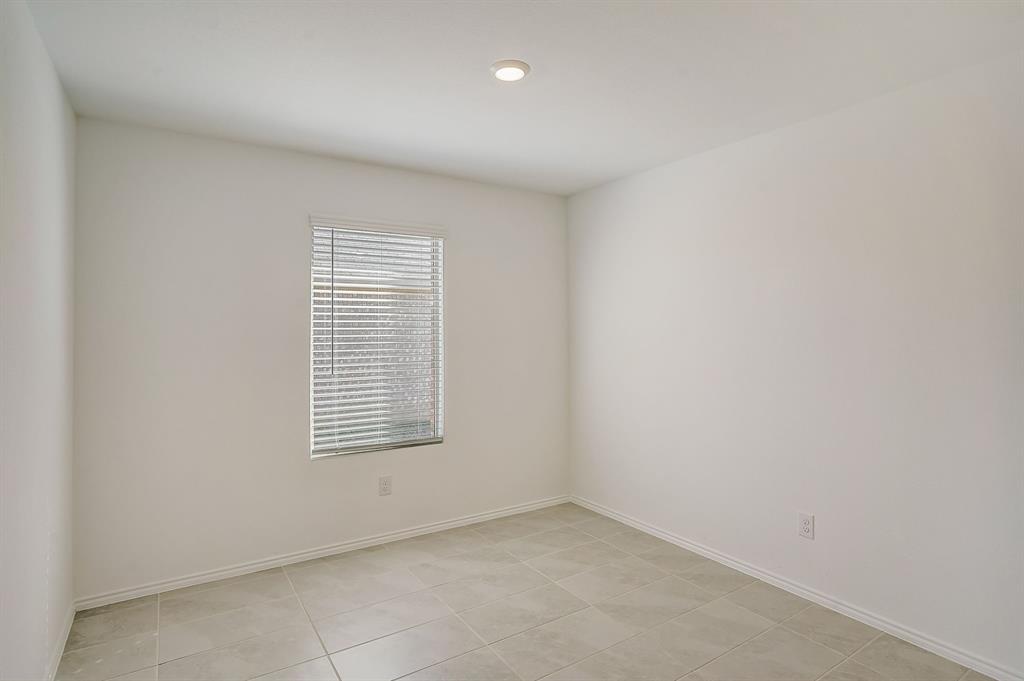2817 Watchpoint Road Little Elm, TX 75068 - Photo 17 of 40